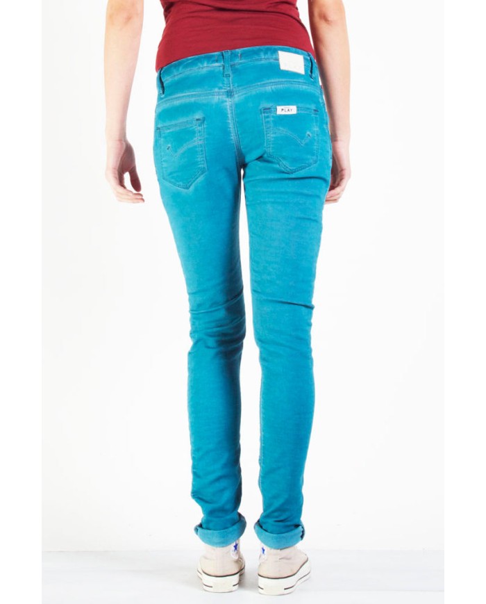 JOGGER JEANS COLORATO MOD 771. Cavallo basso e gamba regolare.
