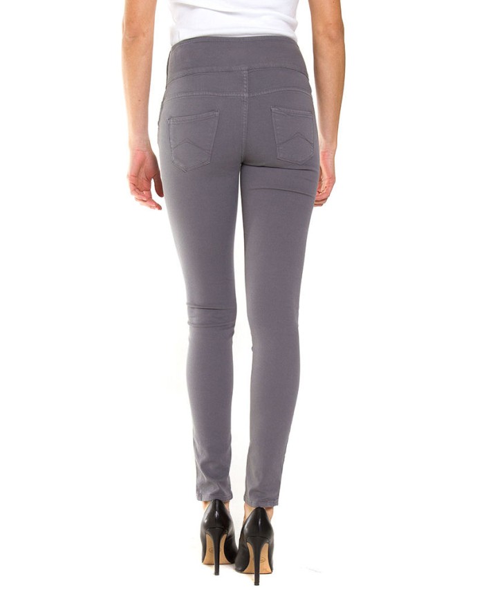 COLOR JEANS SUPER STRETCH. MOD. 775. Vita alta e gamba stretta