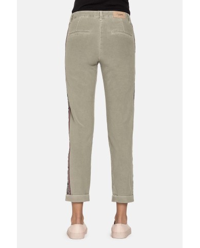 PANTALONE IN FUSTAGNO STRETCH 11,5 oz. Vita regolare e gamba regolare.