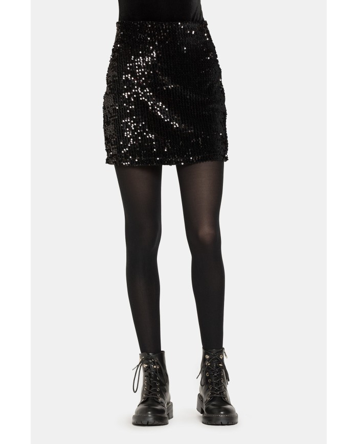 MINIGONNA IN TESSUTO PAILLETTE. Vita regolare.