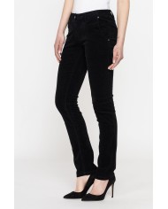 VELLUTO STRETCH. Vita bassa e gamba regolare.