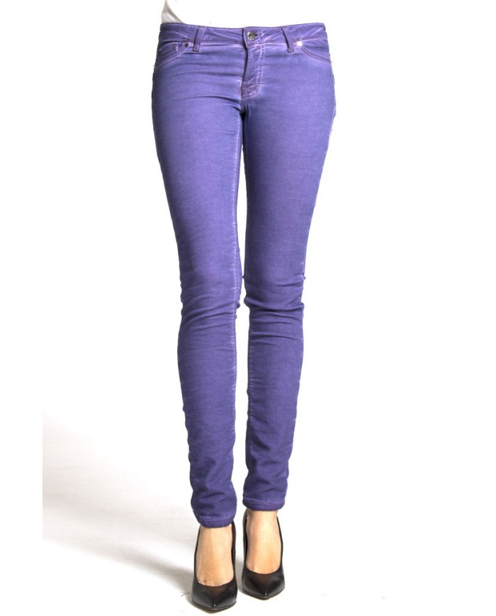 JOGGER JEANS COLORATO MOD 788 BOTTOM-UP. Vita bassa e gamba stretta.