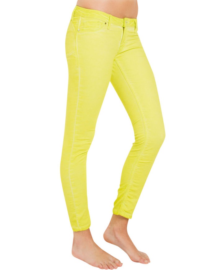 JOGGER JEANS COLORATO MOD 788 BOTTOM-UP. Vita bassa e gamba stretta.