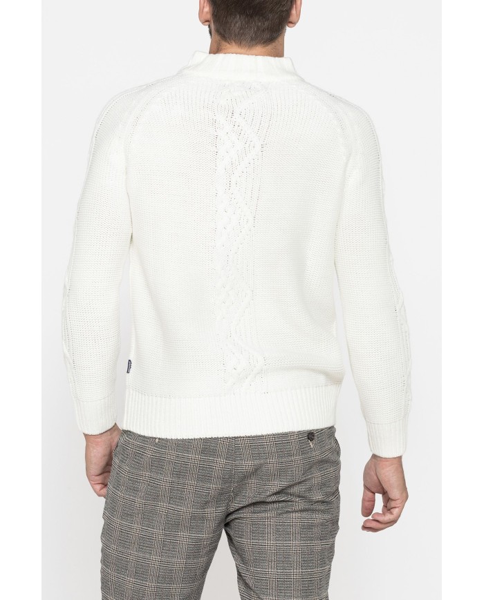 MAGLIA A FANTASIA REALIZZATA CON FILATO GROSSO