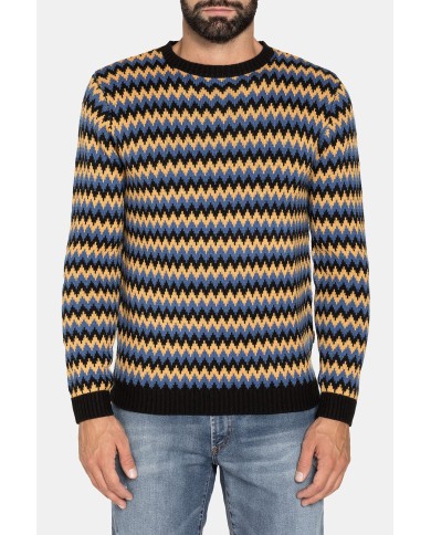 MAGLIA A FANTASIA REALIZZATA CON FILATO GROSSO