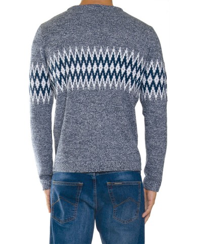 MAGLIA A FANTASIA REALIZZATA CON FILATO GROSSO