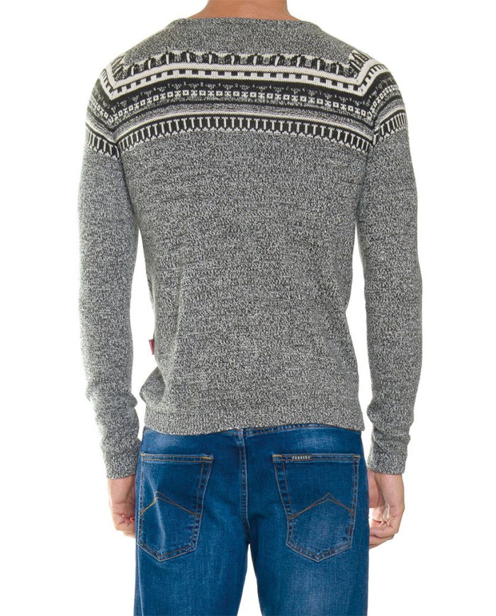 MAGLIA A FANTASIA REALIZZATA CON FILATO GROSSO