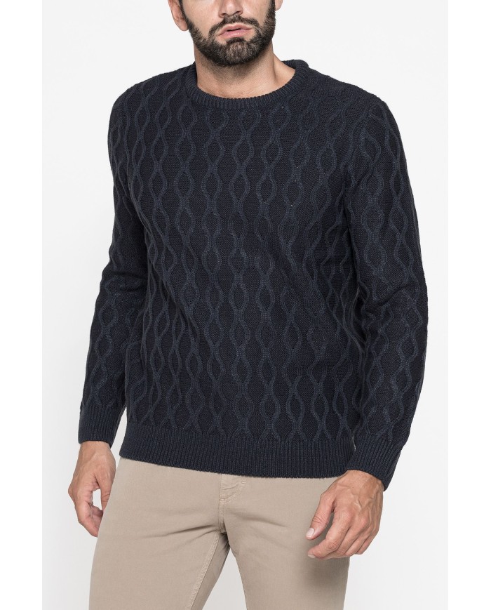 MAGLIA A FANTASIA REALIZZATA CON FILATO GROSSO