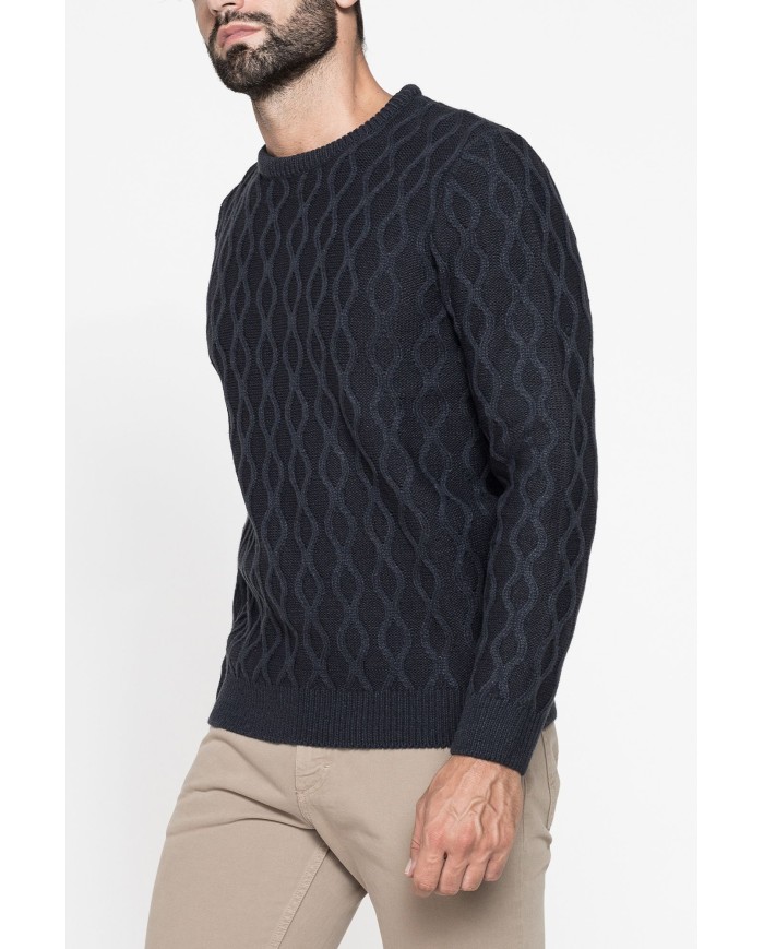 MAGLIA A FANTASIA REALIZZATA CON FILATO GROSSO