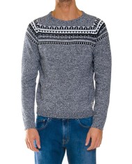 MAGLIA A FANTASIA REALIZZATA CON FILATO GROSSO