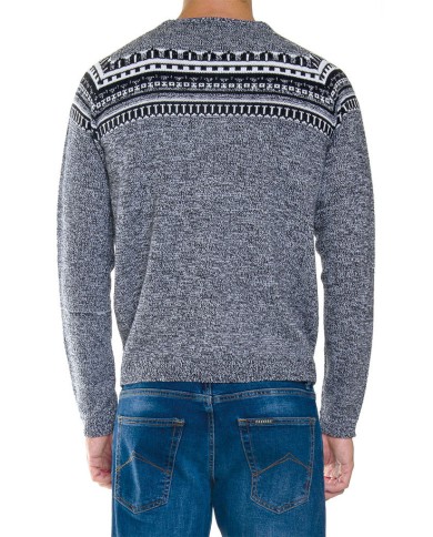 MAGLIA A FANTASIA REALIZZATA CON FILATO GROSSO