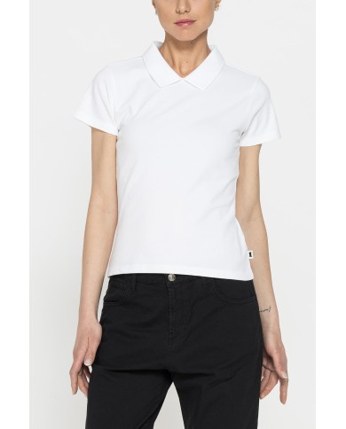 POLO CON ABBOTTONATURA POSTERIORE