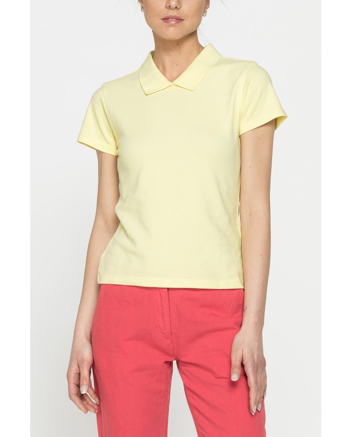 POLO CON ABBOTTONATURA POSTERIORE