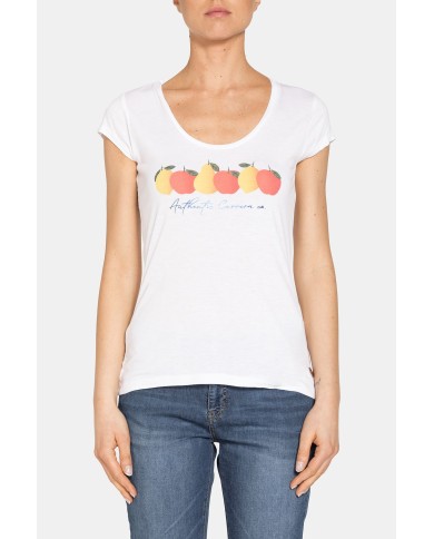 T-SHIRT CON SCOLLO ROTONDO IN 100% VISCOSA.