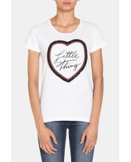 T SHIRT GIROCOLLO CON STAMPA IN JERSEY SLUB. Vestibilità slim.