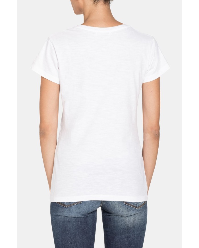 T SHIRT GIROCOLLO CON STAMPA IN JERSEY SLUB. Vestibilità slim.