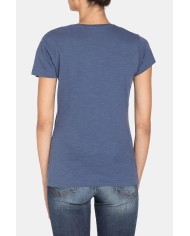 T SHIRT GIROCOLLO CON STAMPA IN JERSEY SLUB. Vestibilità slim.