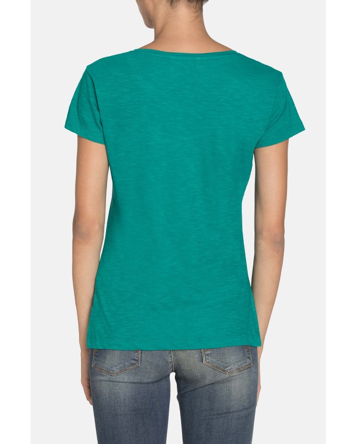 T SHIRT GIROCOLLO CON STAMPA IN JERSEY SLUB. Vestibilità slim.