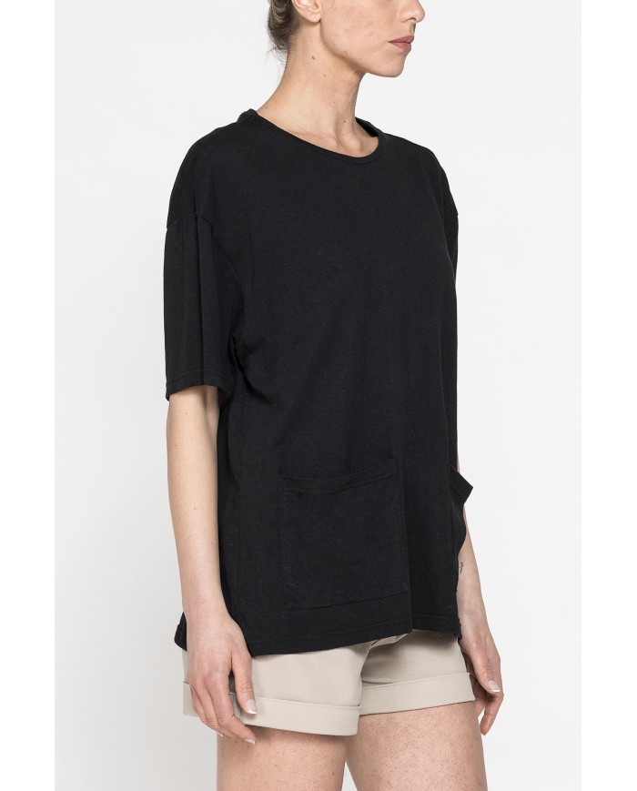 T-SHIRT IN MISTO LINO CON TASCHE FRONTALI
