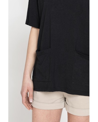 T-SHIRT IN MISTO LINO CON TASCHE FRONTALI