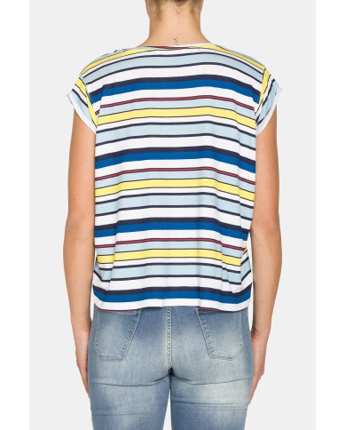 T-SHIRT A MANICA CORTA IN TESSUTO VISCOSA A FANTASIA.