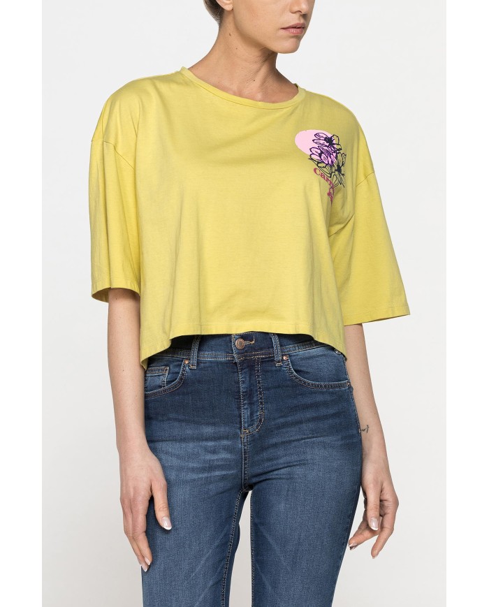 T-SHIRT CORTA GIROCOLLO CON GRAFICA A PETTO