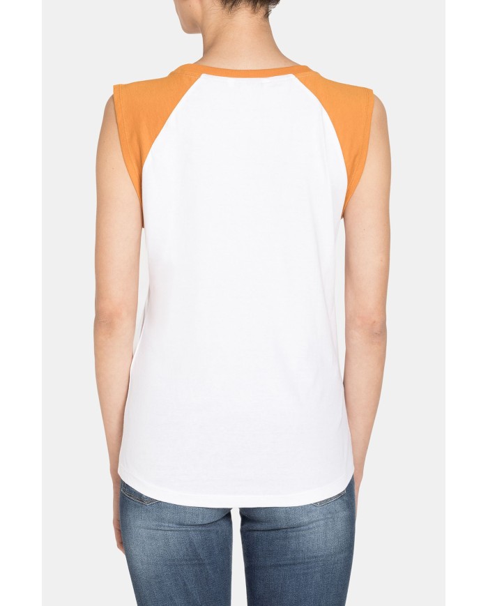 T-SHIRT GIROCOLLO MANICA ALETTA IN JERSEY 100% COTONE. Vestibilità regular.