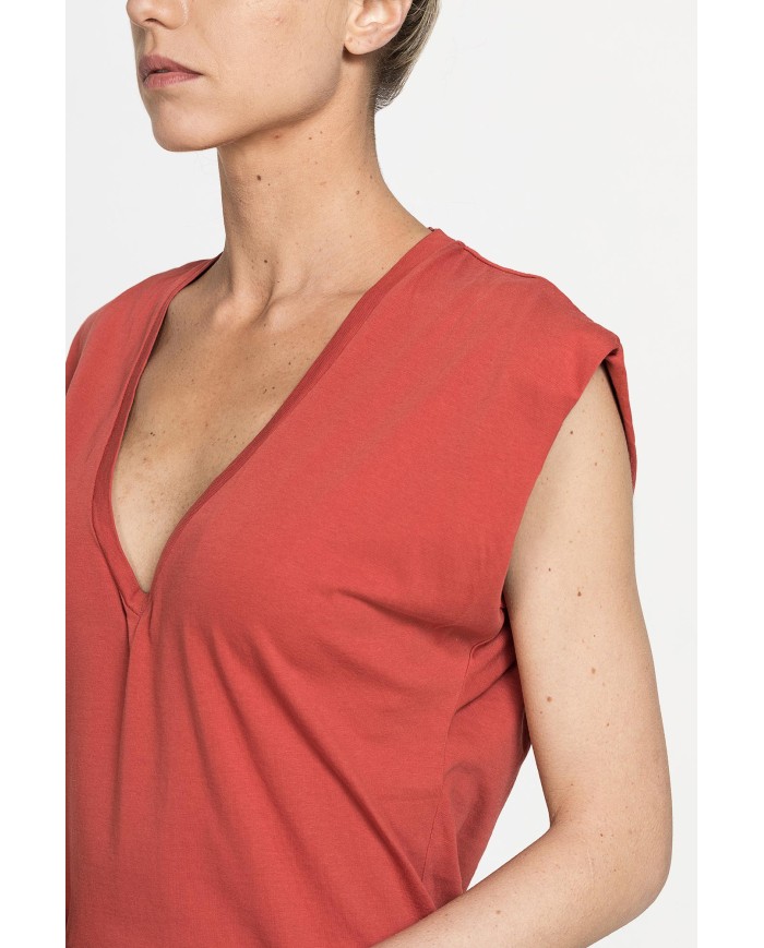 T-SHIRT CON SCOLLO A V IN JERSEY COTONE