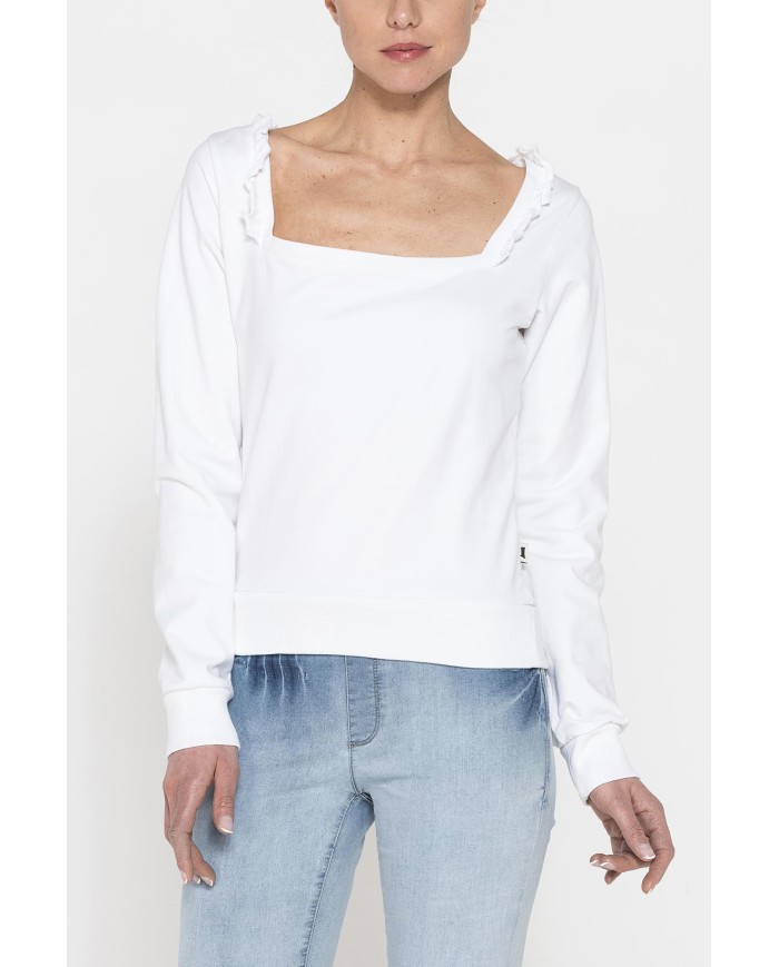 FELPA CON SCOLLO QUADRATO