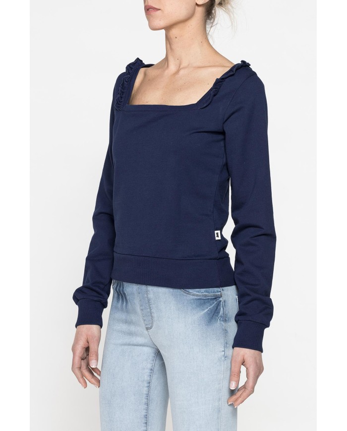 FELPA CON SCOLLO QUADRATO