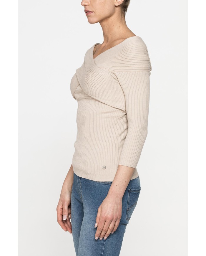 MAGLIA SLIM FIT IN COSTINA CON COLLO INCROCIATO