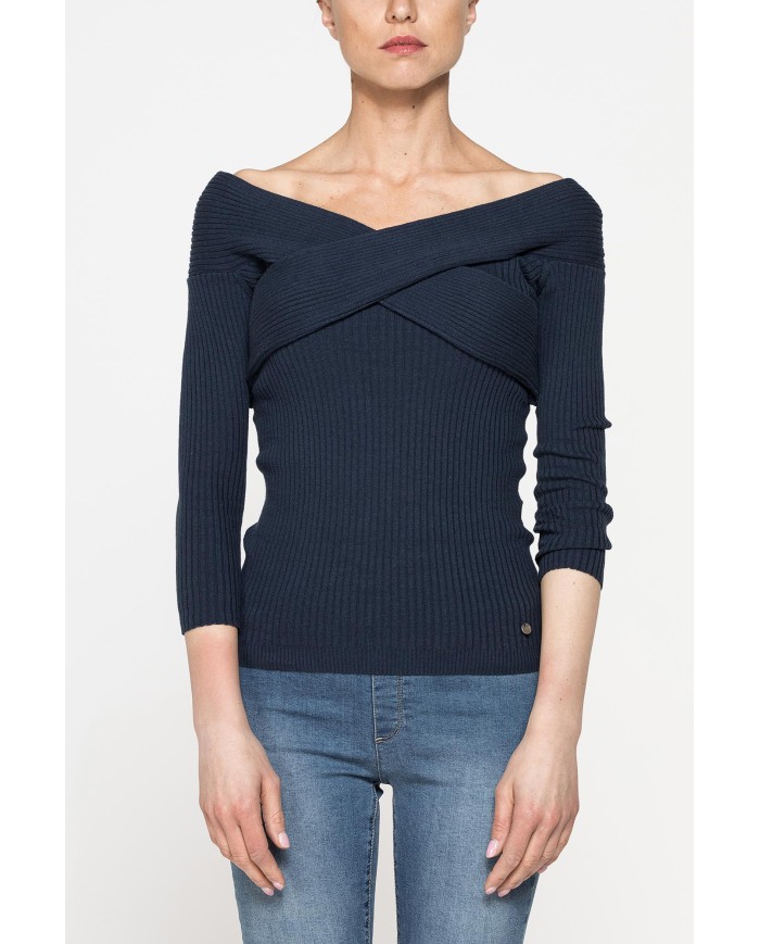 MAGLIA SLIM FIT IN COSTINA CON COLLO INCROCIATO