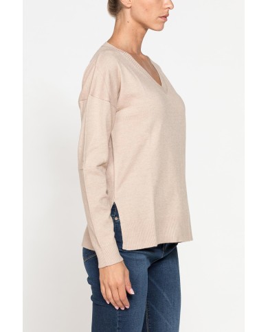 MAGLIA BASICA CON SCOLLO A V