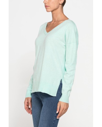 MAGLIA BASICA CON SCOLLO A V