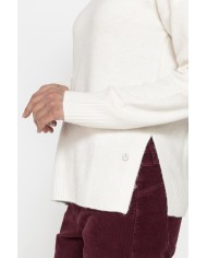 MAGLIA TAGLIO MORBIDO CON SPACCHI SUI FIANCHI, FILATO RICICLATO