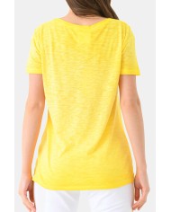 T-SHIRT CON SCOLLO A V A MANICA CORTA