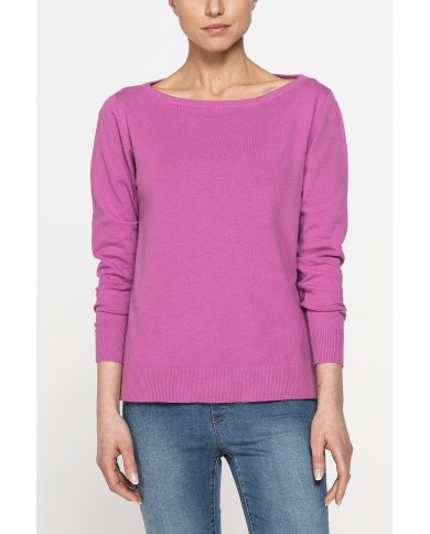 MAGLIA SVASATA CON SCOLLO A BARCHETTA E MANICA TRE QUARTI
