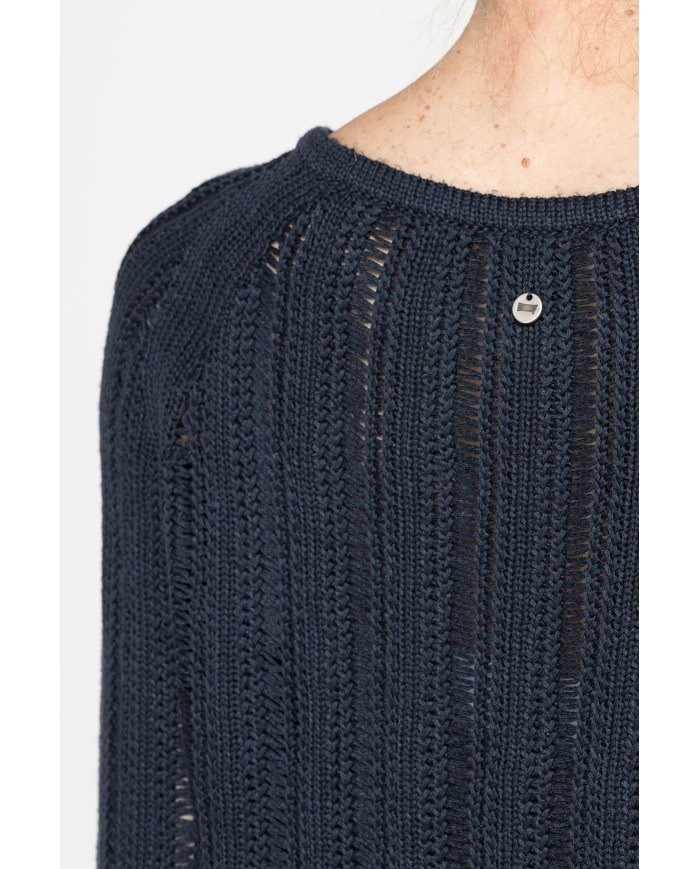 MAGLIA OPENWORK CON SCOLLO A BARCHETTA E MANICA RAGLAN