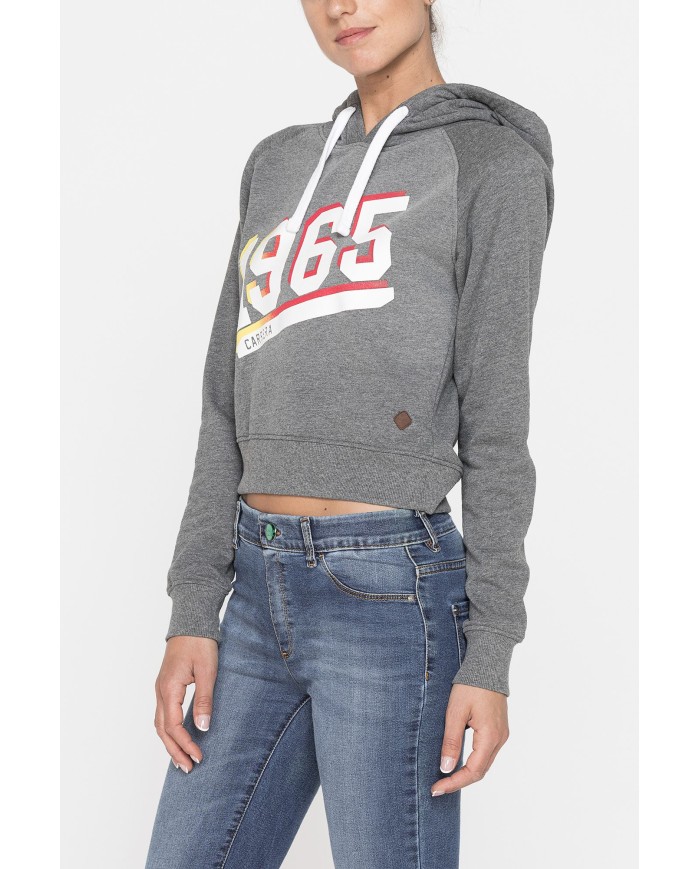 FELPA CORTA CON CAPPUCCIO IN TESSUTO FELPATO