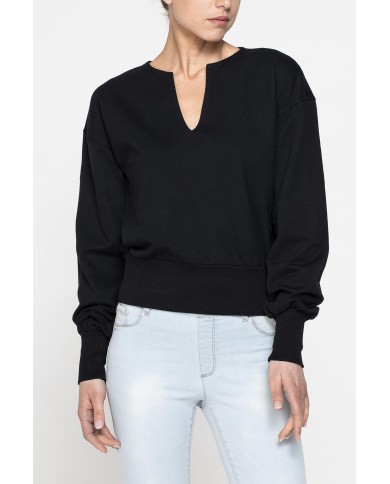 FELPA CON SCOLLO A V