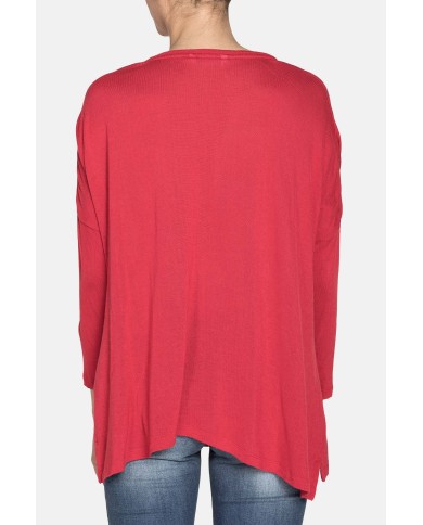 MAXI T-SHIRT COLLO STONDATO IN VISCOSA. Vestibilità regolare.