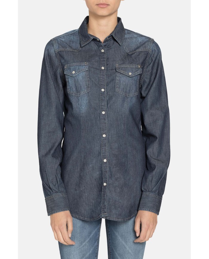 CAMICIA IN JEANS ADERENTE STILE WESTERN