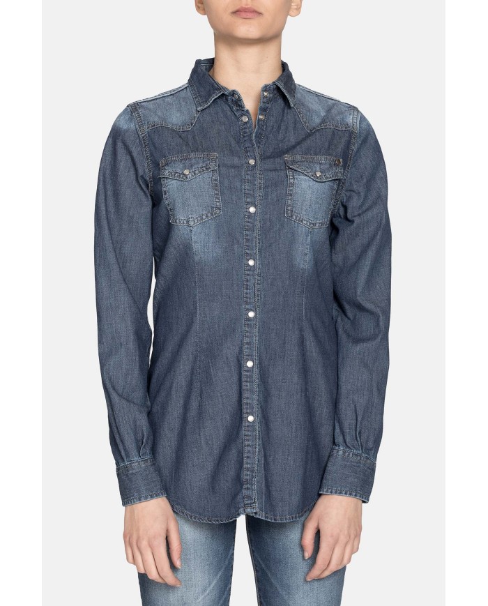 CAMICIA IN JEANS ADERENTE STILE WESTERN
