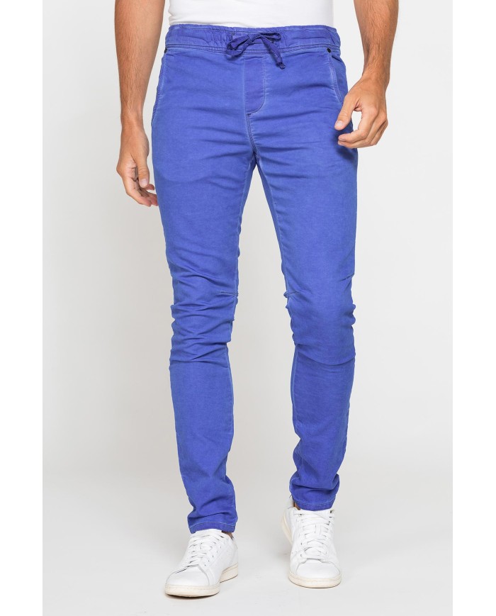 JOGGER JEANS COLORATO MOD. 730. Vita regolare gamba asciutta