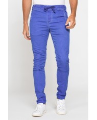 JOGGER JEANS COLORATO MOD. 730. Vita regolare gamba asciutta