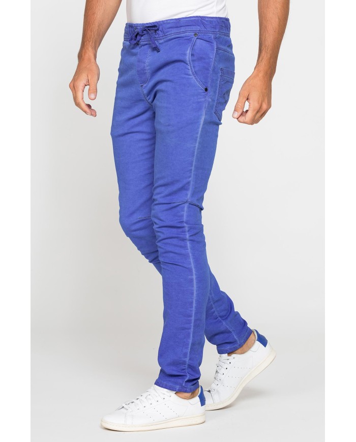 JOGGER JEANS COLORATO MOD. 730. Vita regolare gamba asciutta