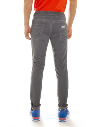 JOGGER JEANS COLORATO MOD. 730. Vita regolare gamba asciutta
