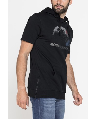 FELPA MANICA CORTA CON CAPPUCCIO