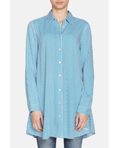 CAMICIA LUNGA IN VISCOSA. Vestibilità regolare.