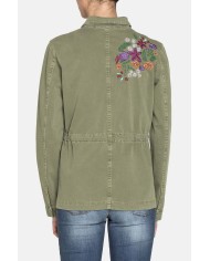 GIACCA IN GABARDINA STRETCH. Vestibilità regolare.